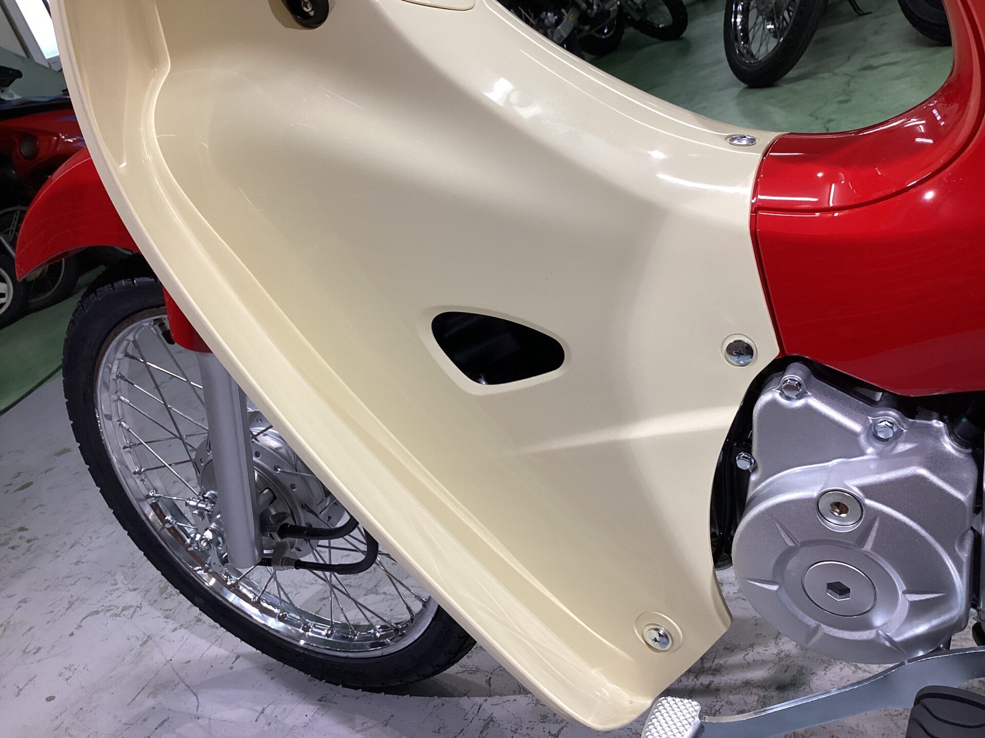 スーパーカブ50 HELLO KITTY