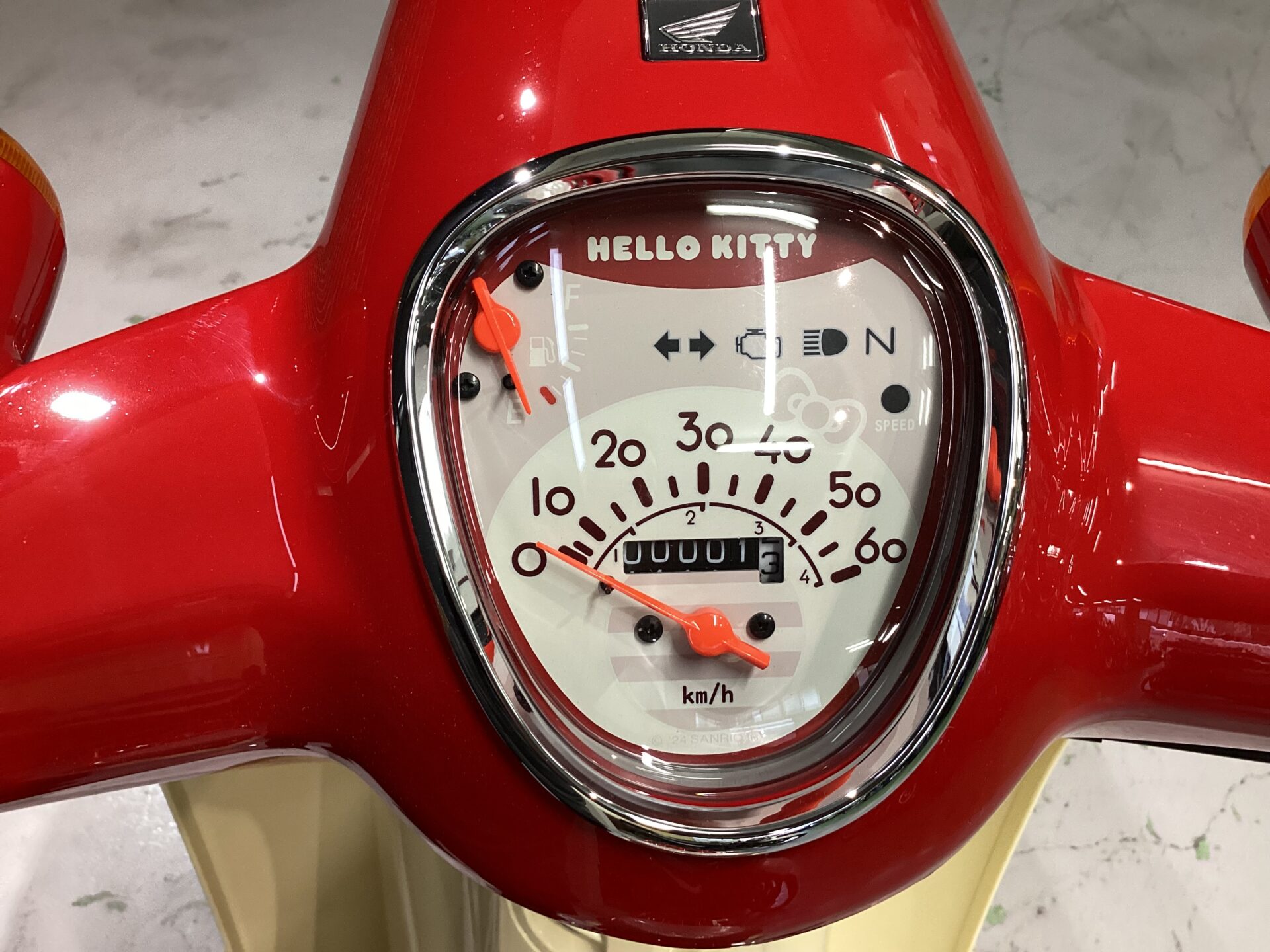 スーパーカブ50 HELLO KITTY