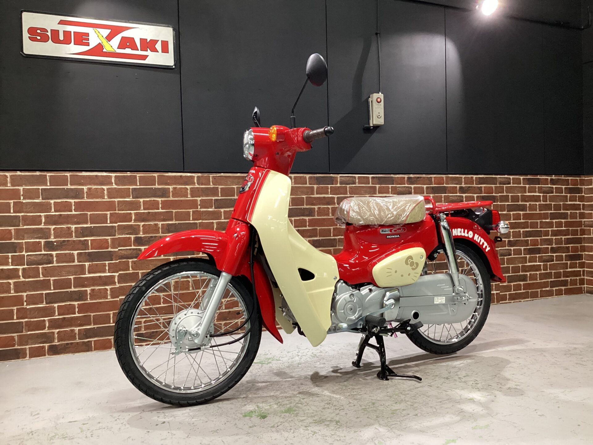 スーパーカブ50 HELLO KITTY