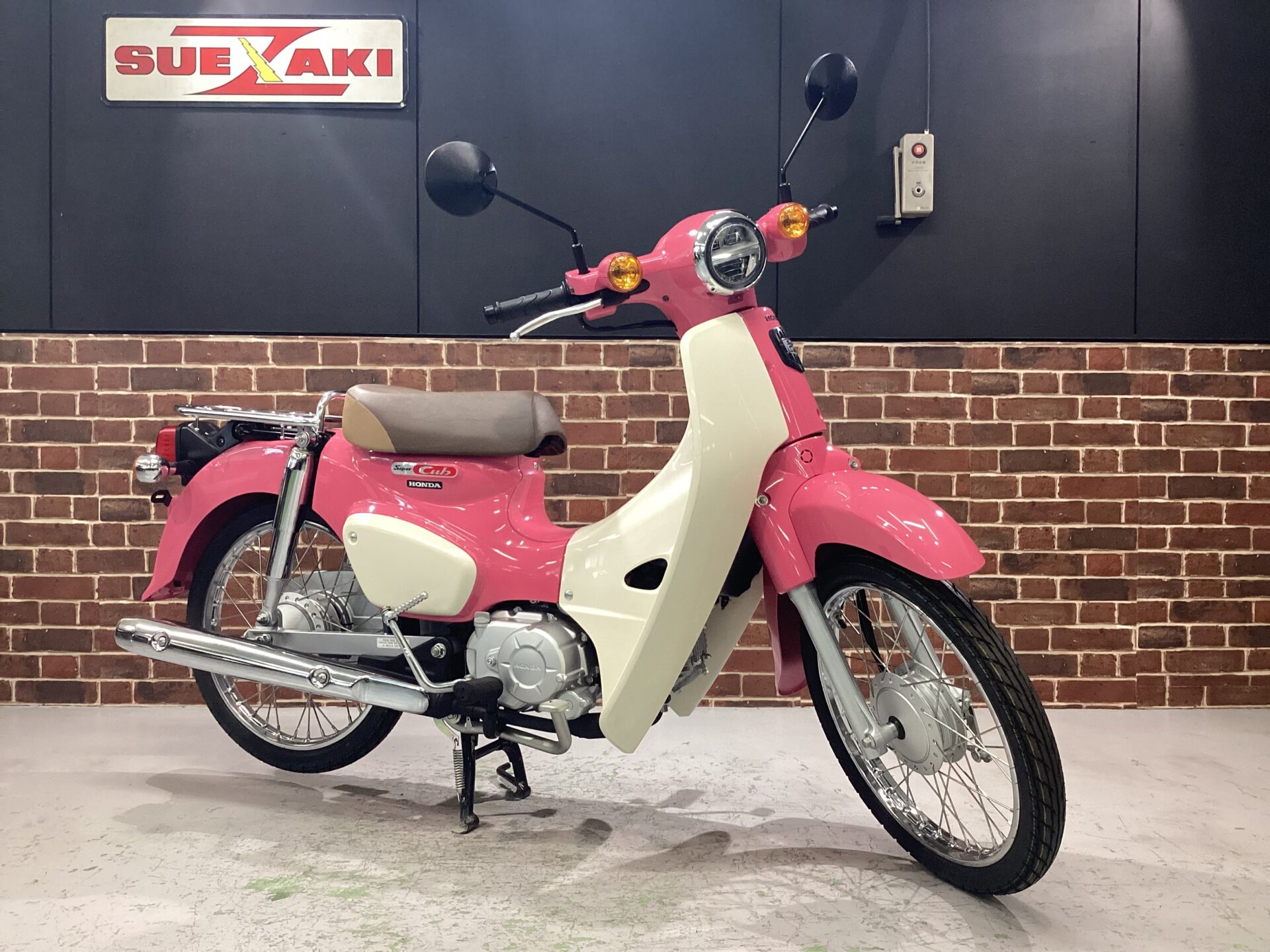 スーパーカブ50　天気の子ver