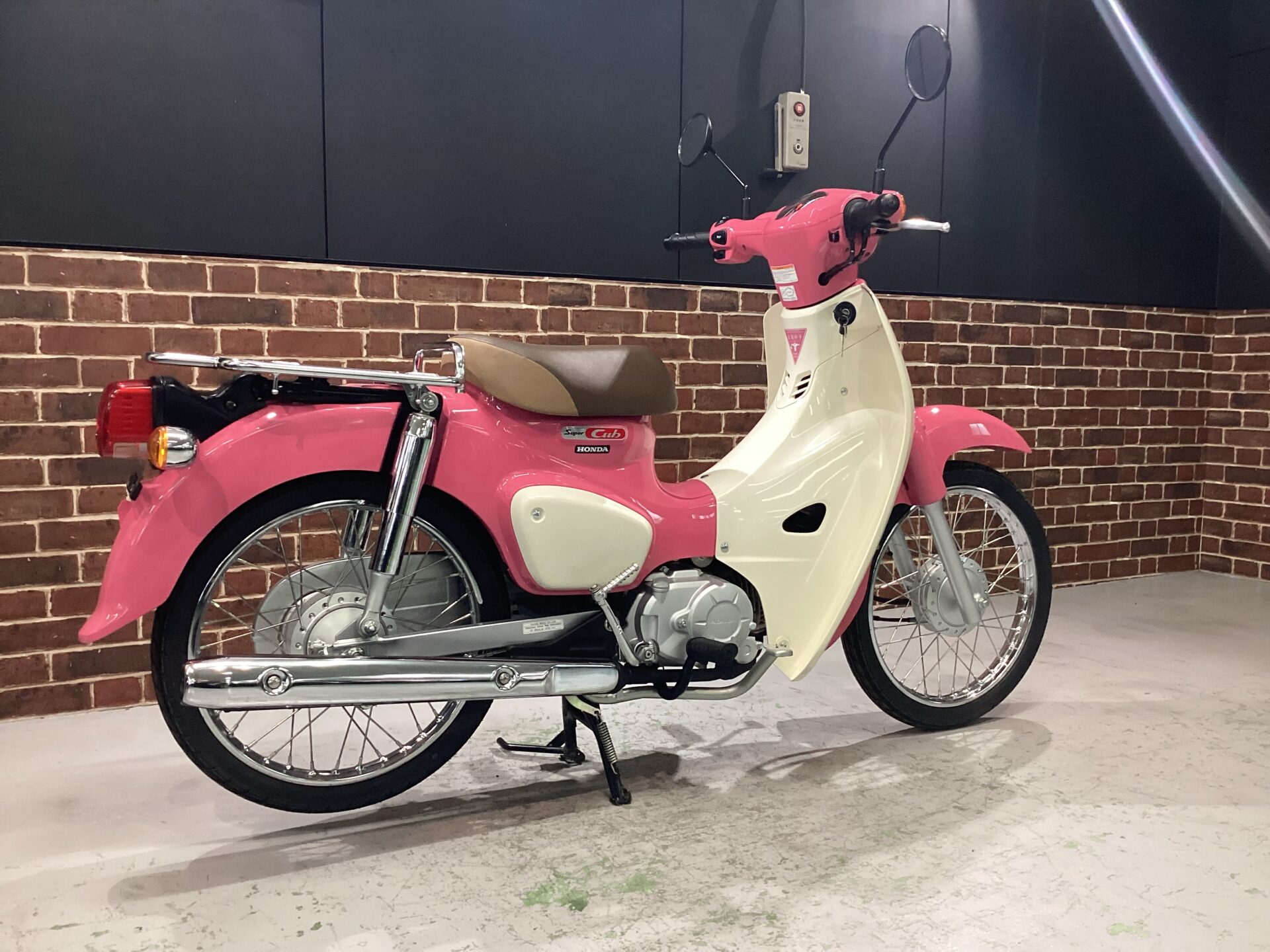 スーパーカブ50　天気の子ver