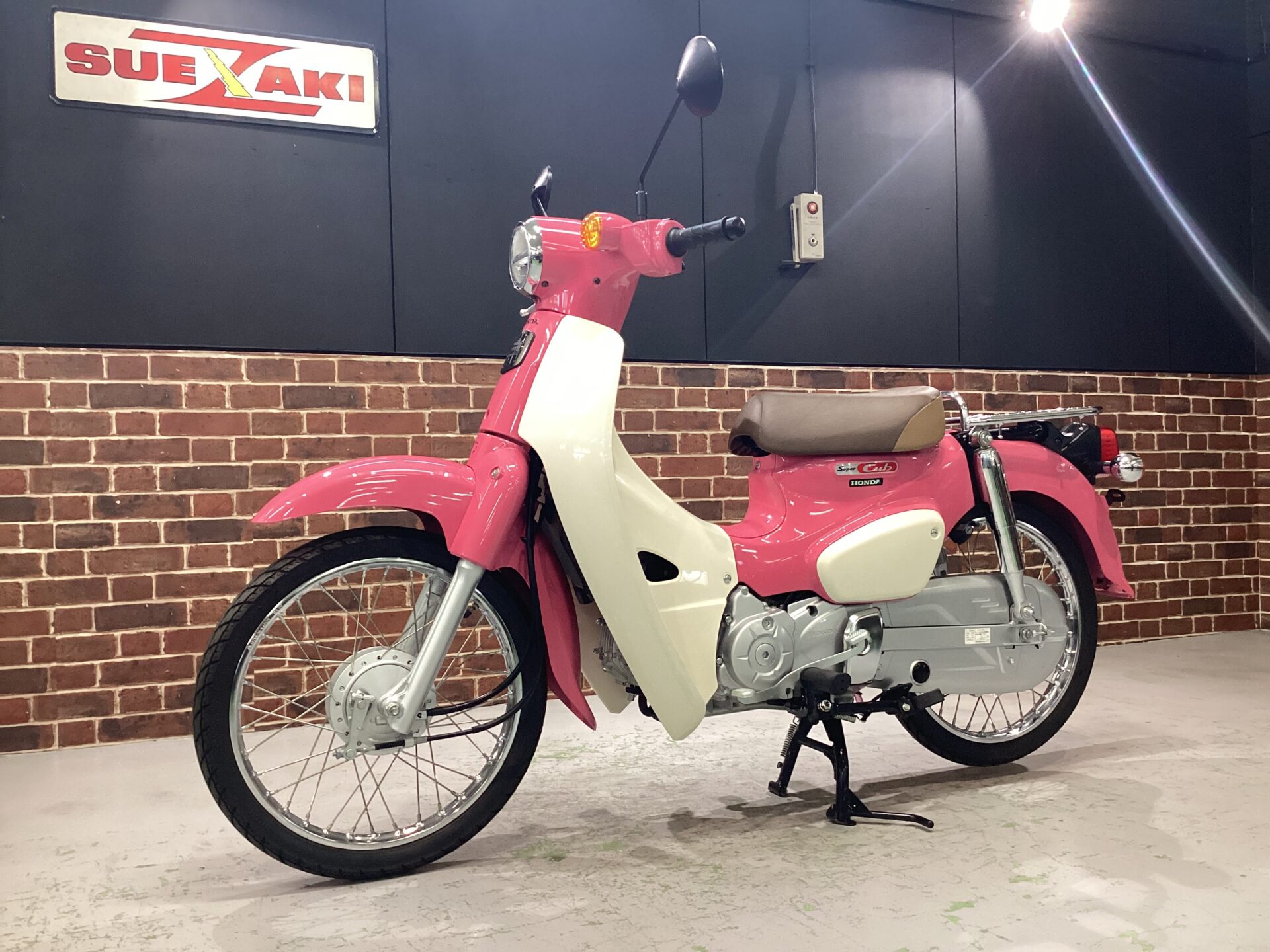 スーパーカブ50　天気の子ver