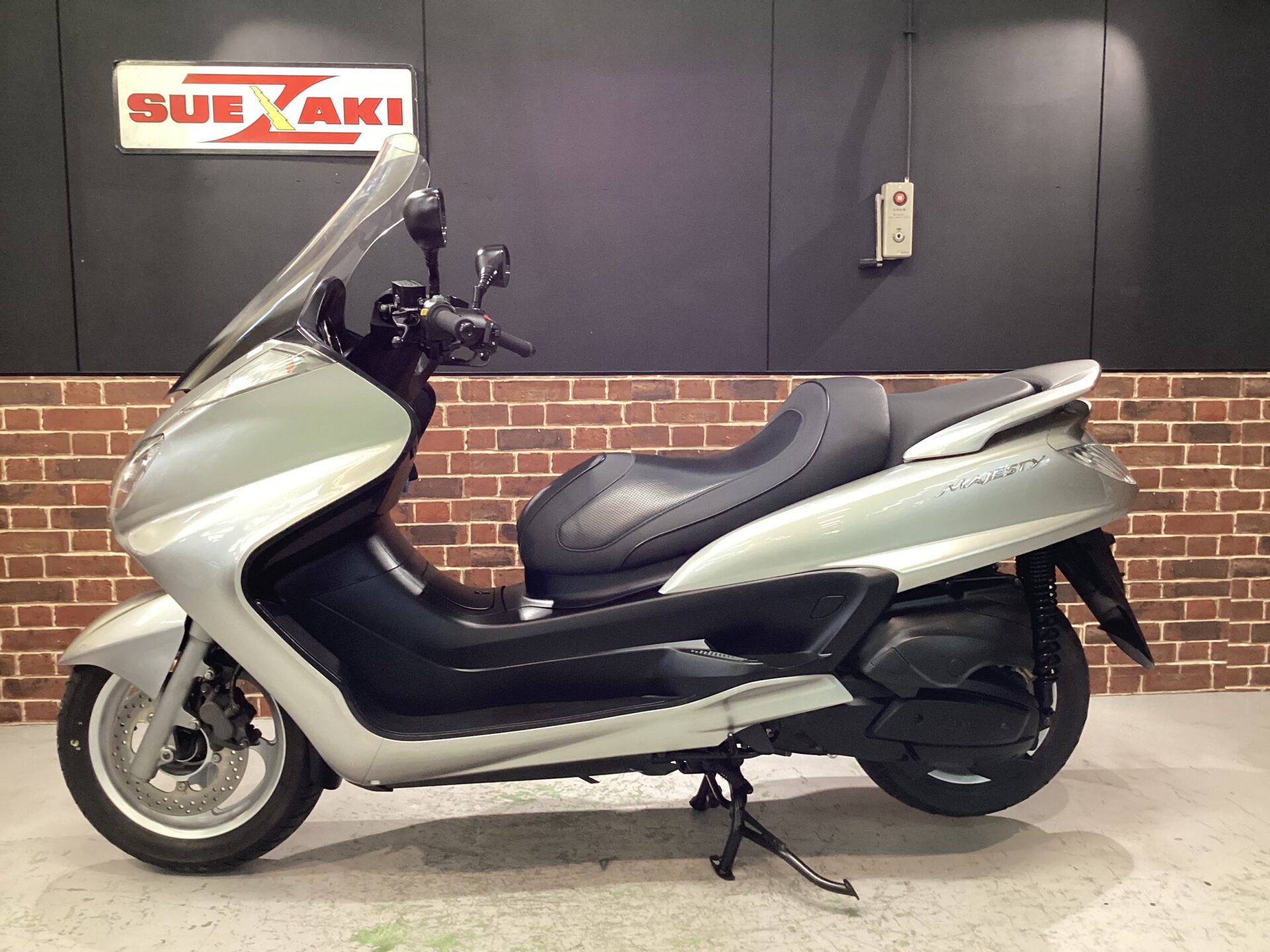 グランドマジェスティ