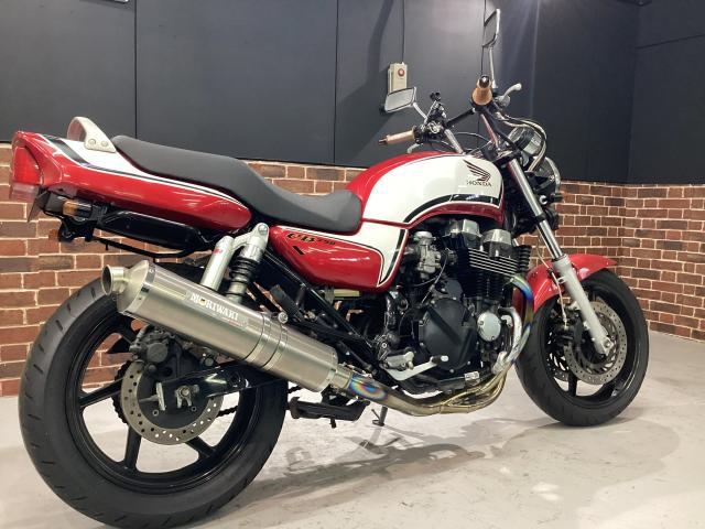 CB750