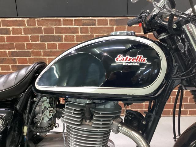 エストレヤカスタム