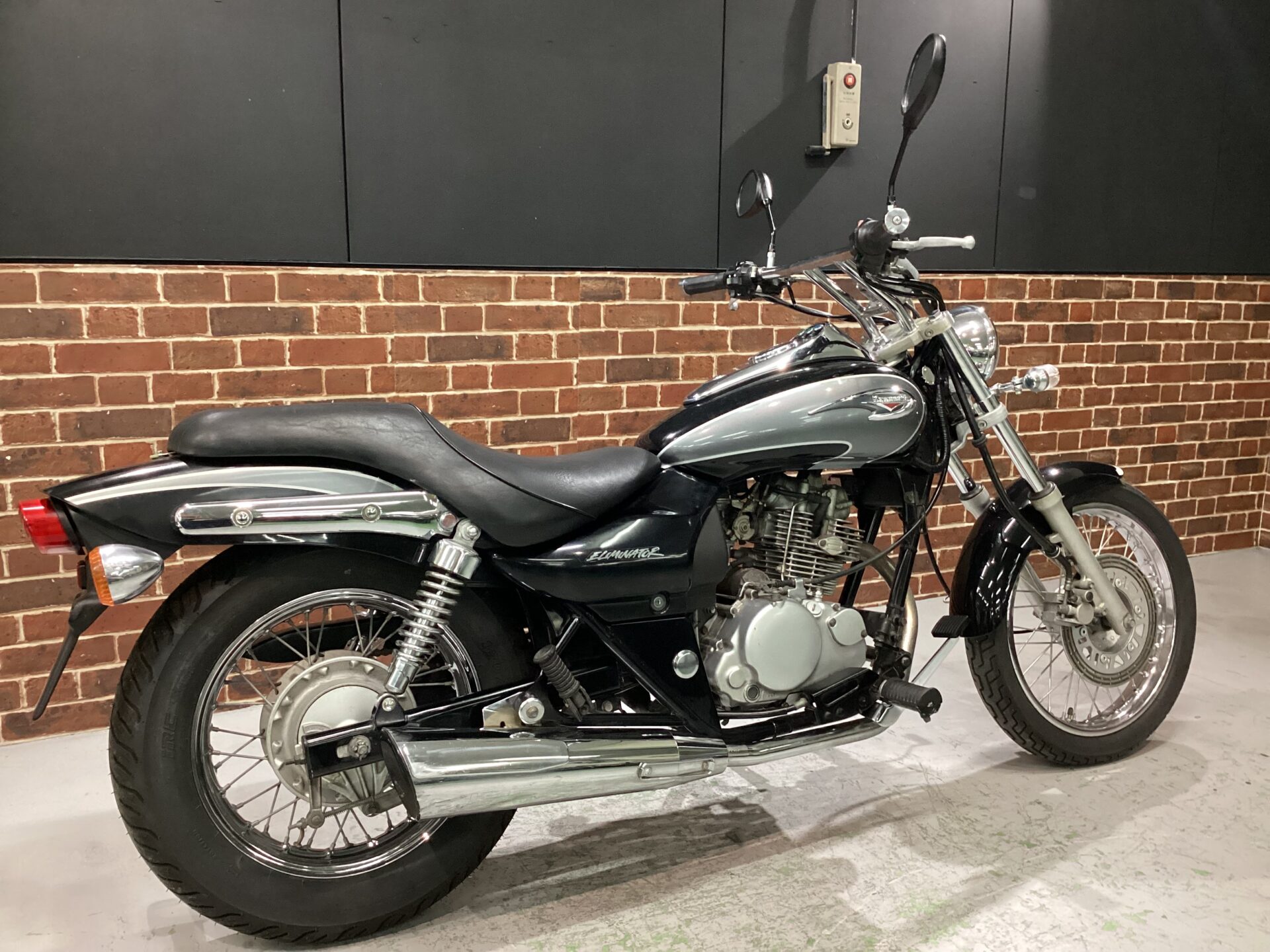 エリミネーター125