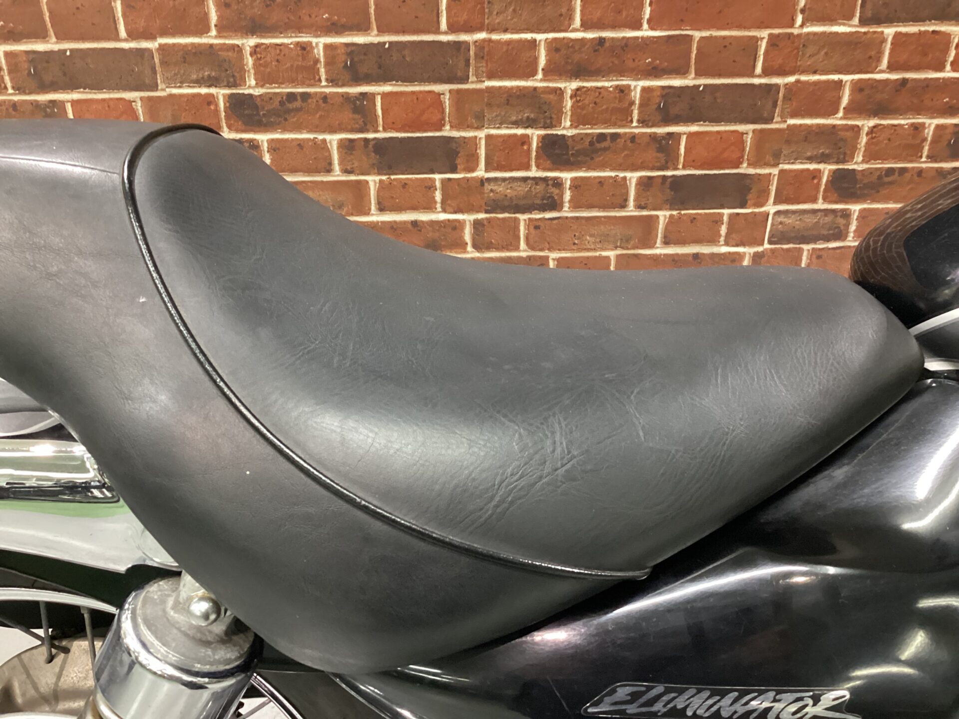 エリミネーター125