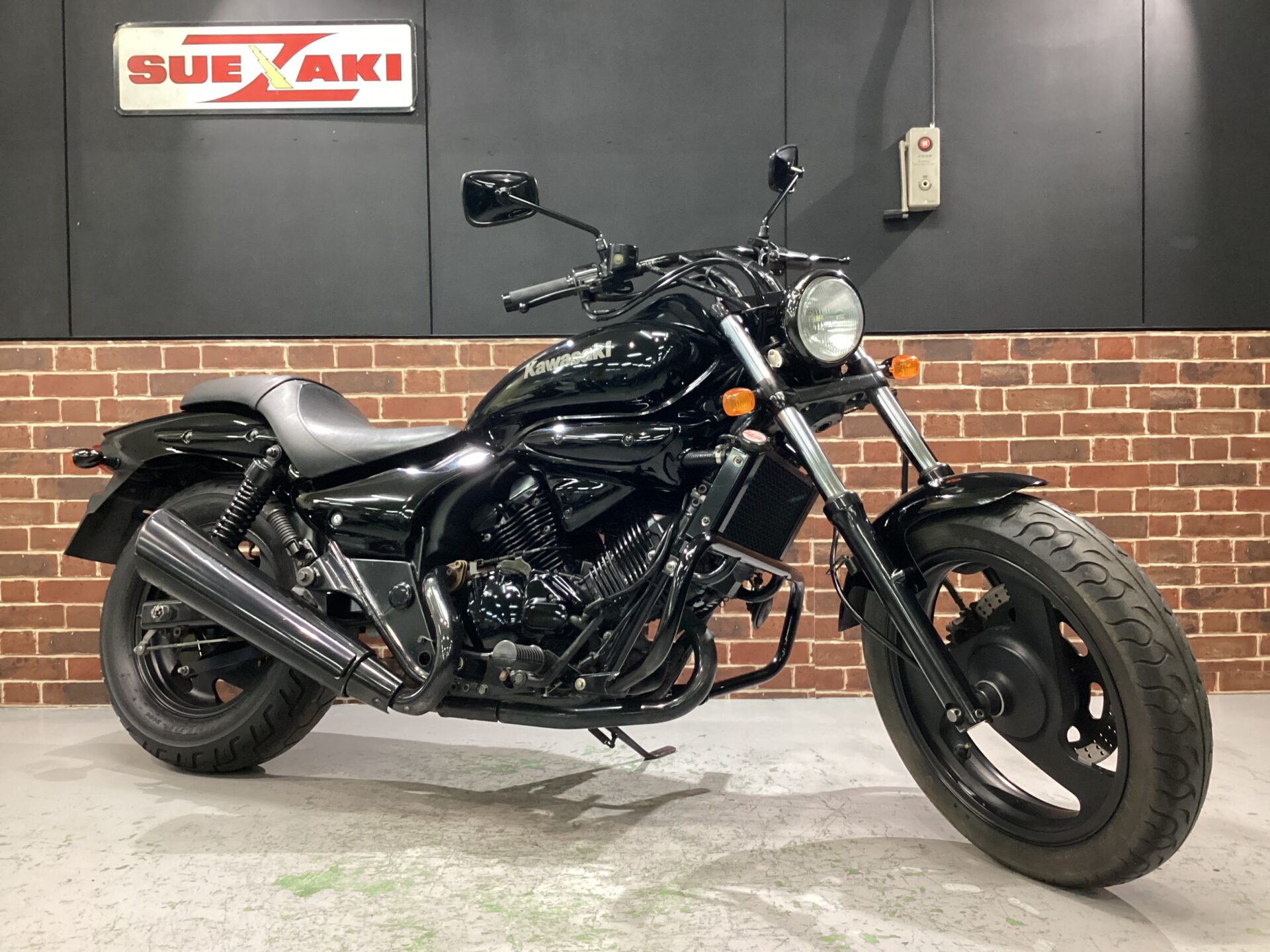 エリミネーター250V | スエザキサイクル商会