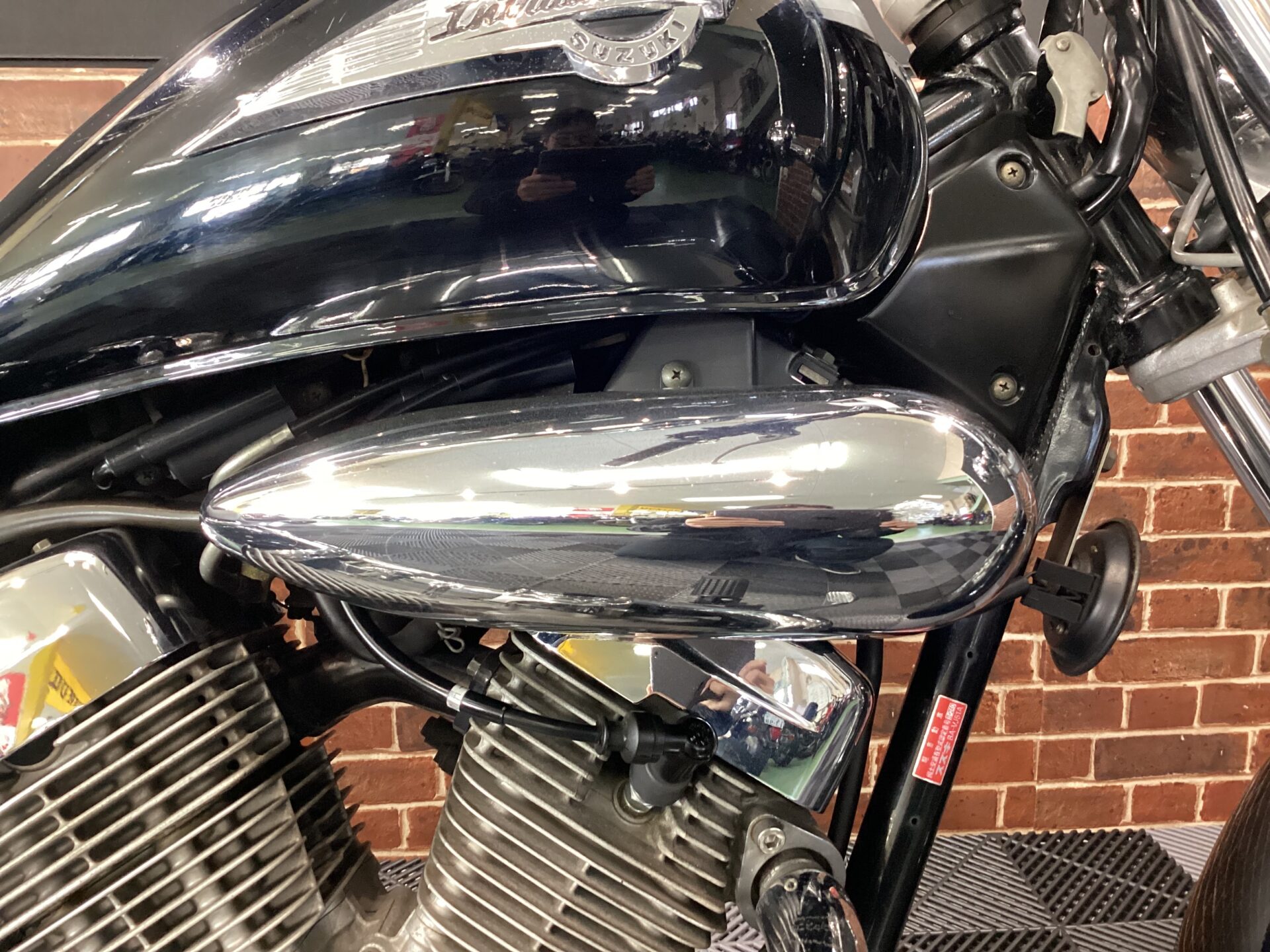 イントルーダーLC250