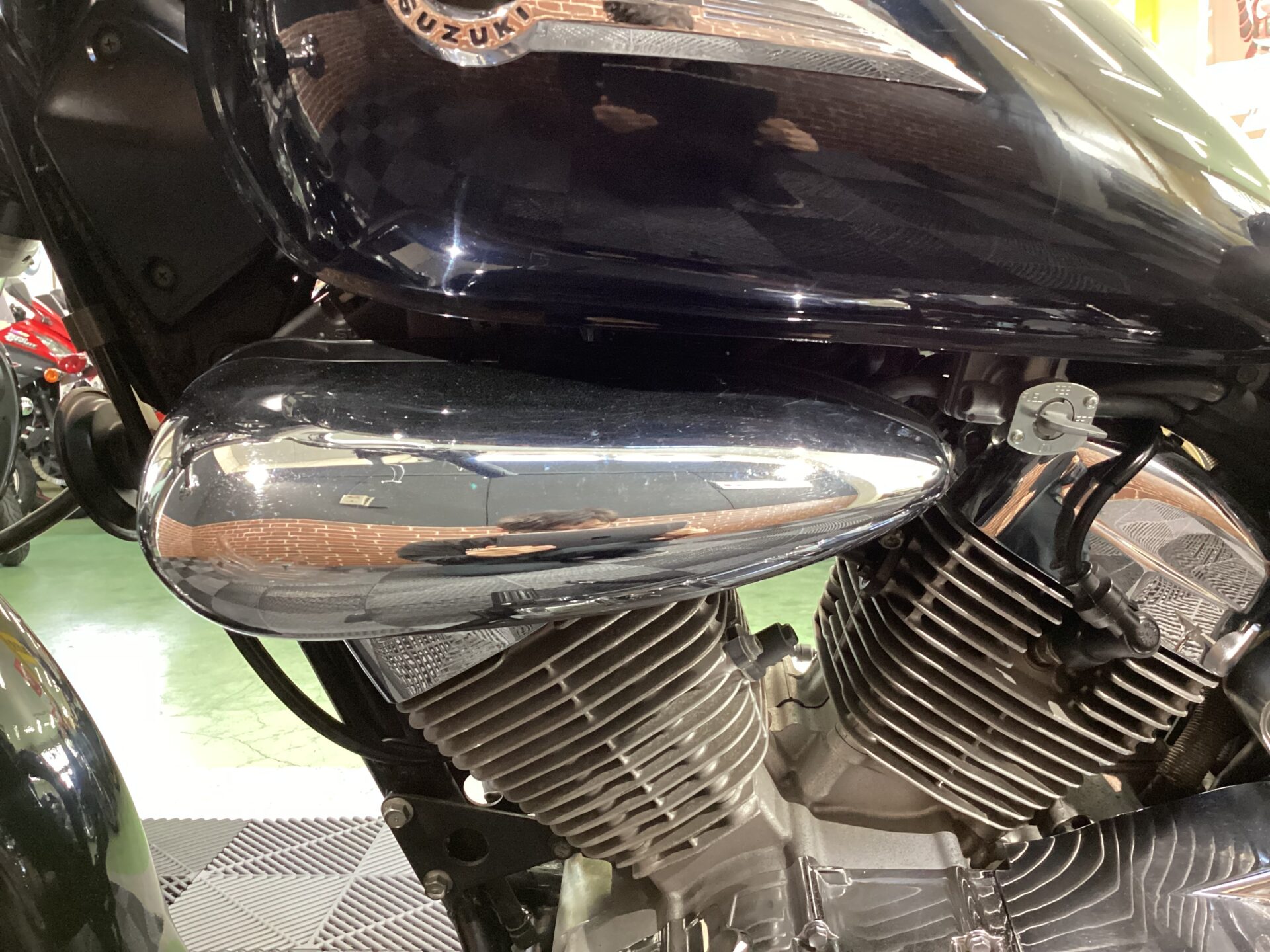 イントルーダーLC250