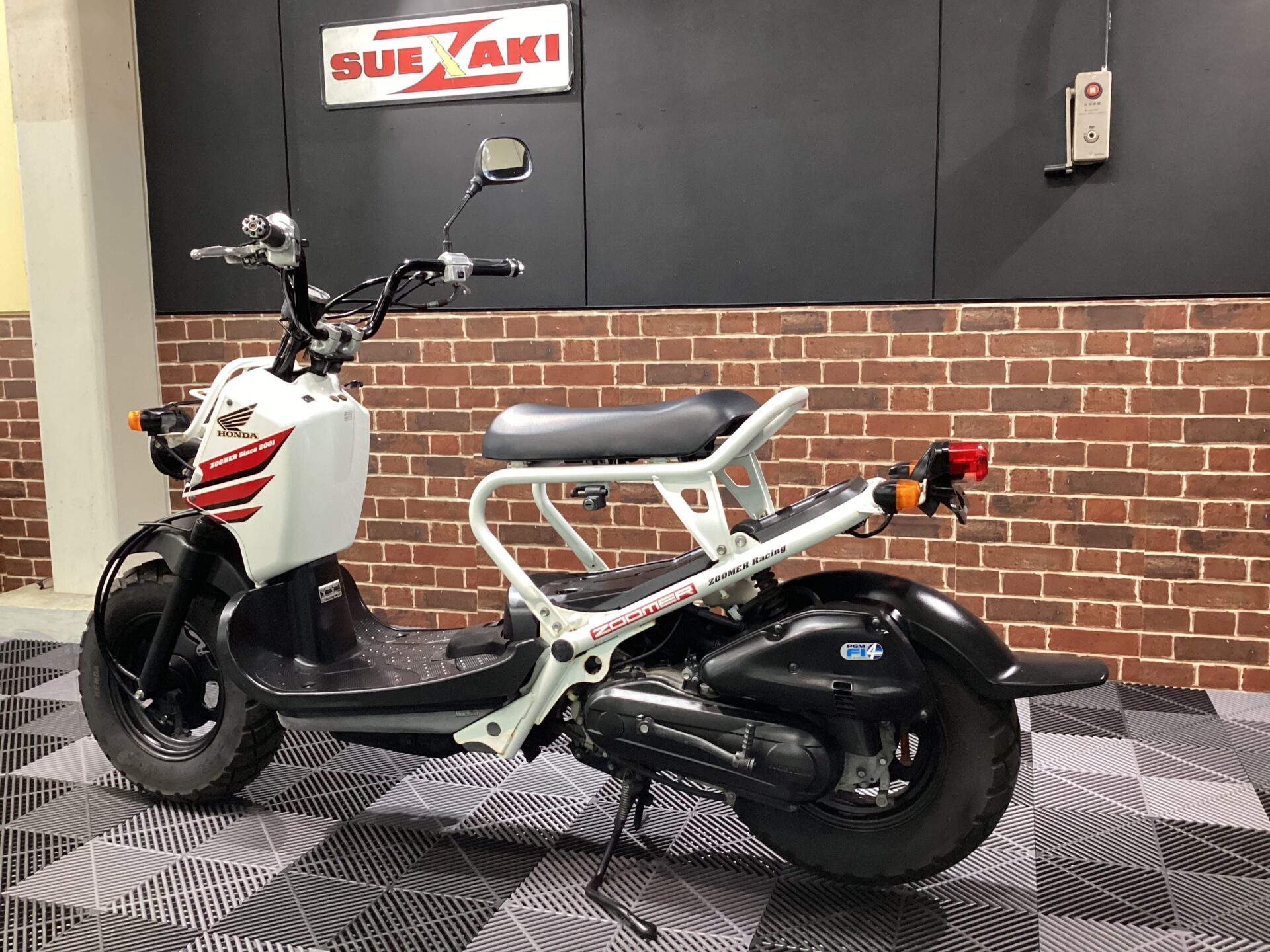 ズーマー 10thアニバーサリー