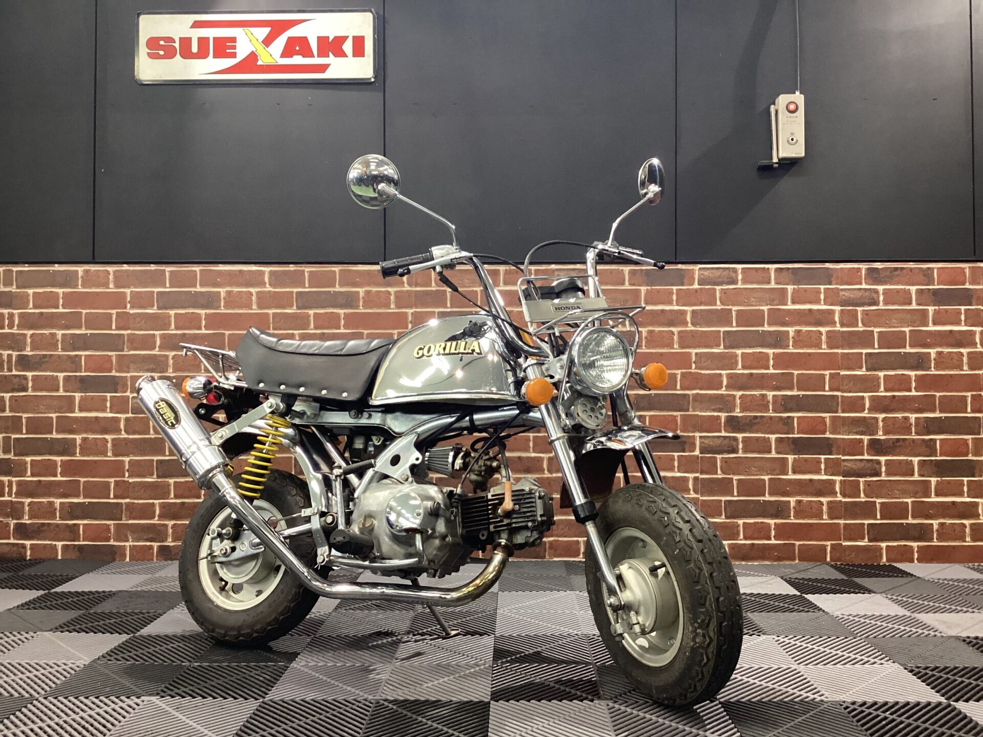 ゴリラ　TOKYO Ltd