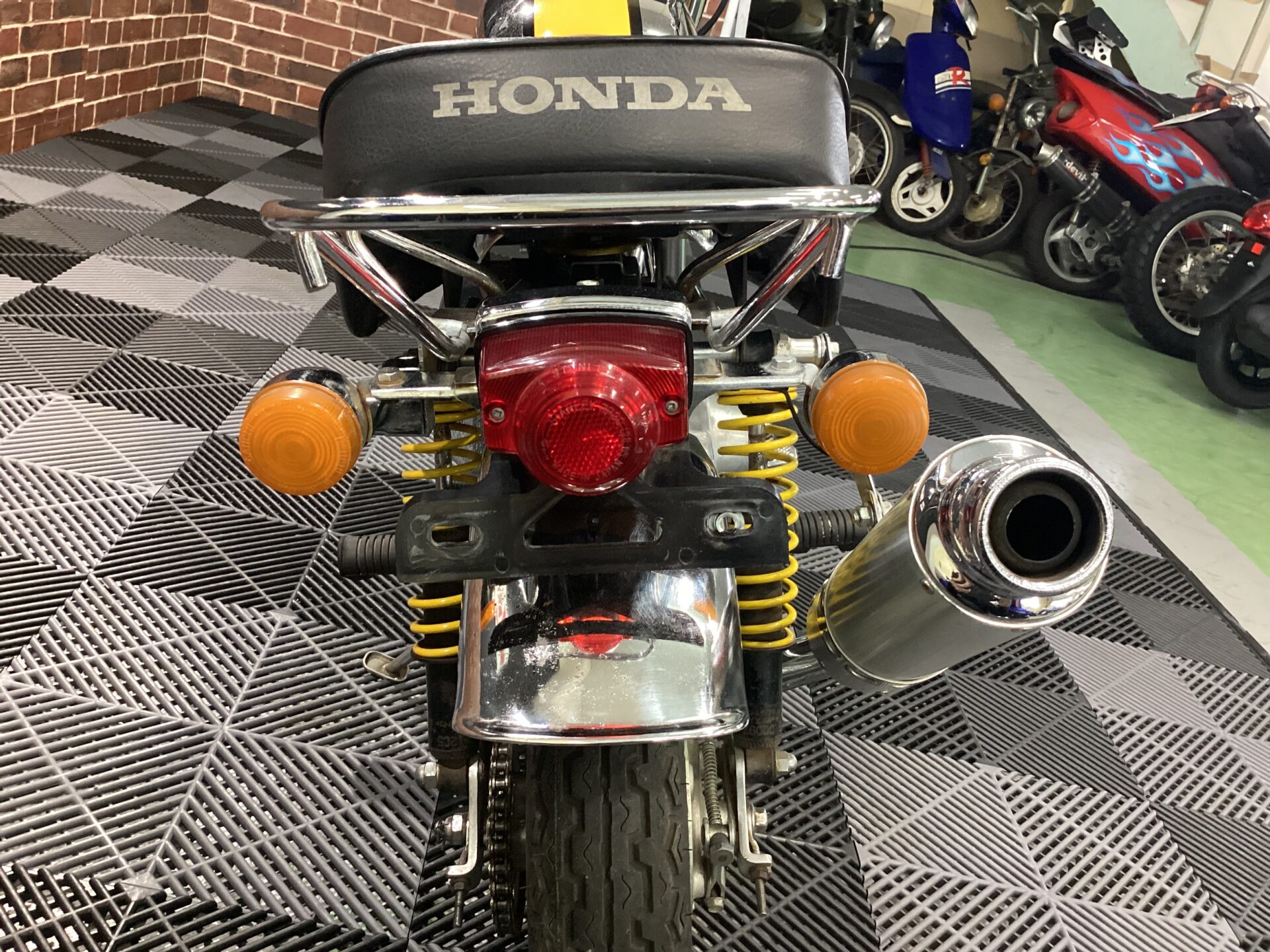 ゴリラ　TOKYO Ltd